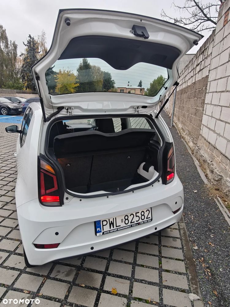Volkswagen up! - 10