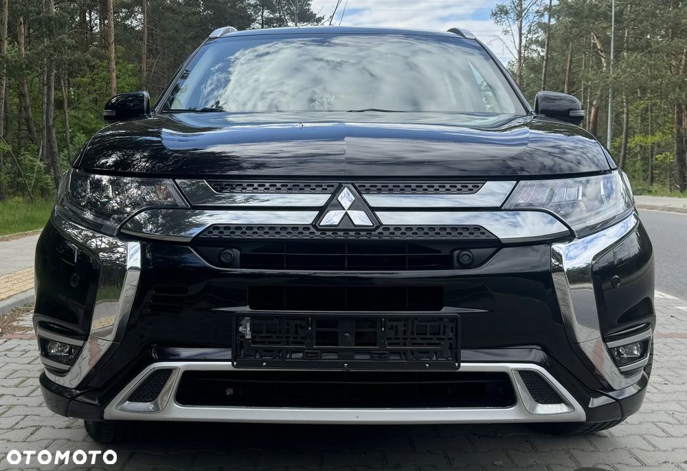 Mitsubishi Outlander 2.4 4WD Diamant+ - 6