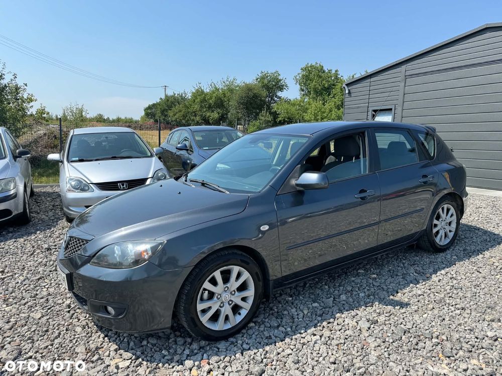 Mazda 3 1.6 Exclusive + - 8
