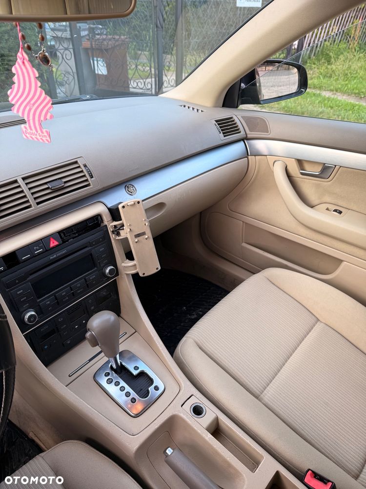 Audi A4 Avant 2.0 TDI Multitronic - 9