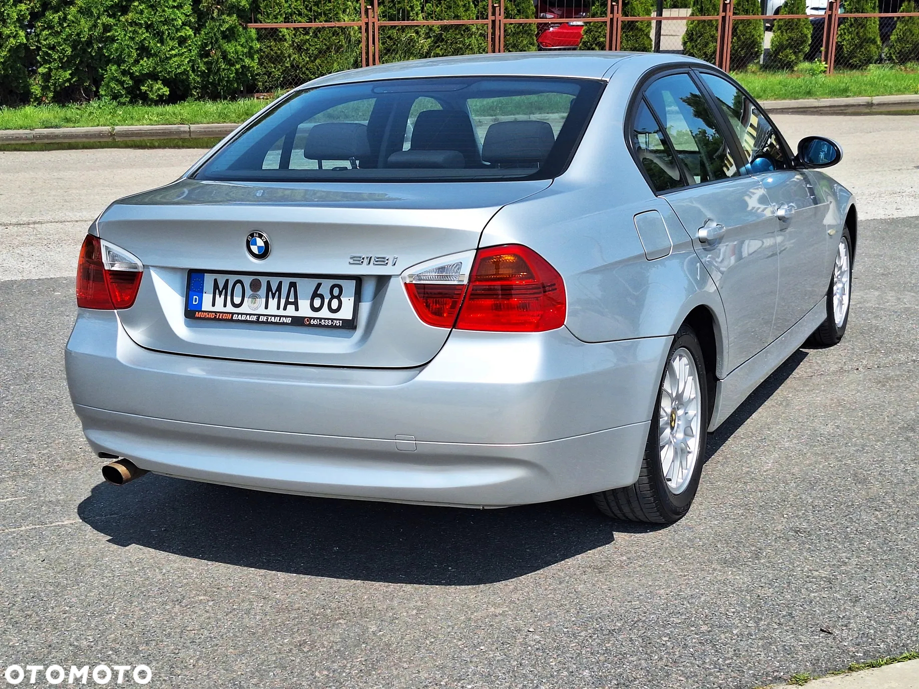 BMW Seria 3 318i - 14