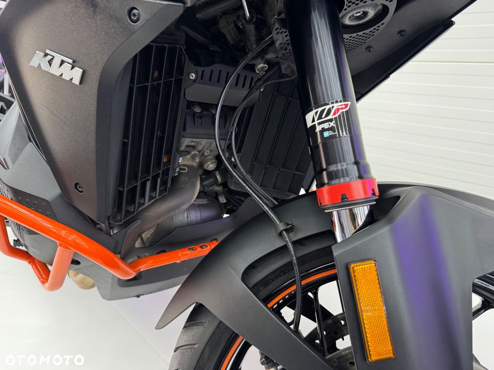KTM Super Adventure - 25