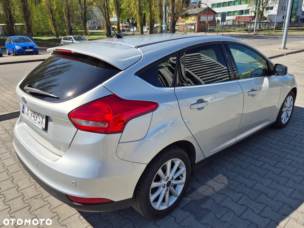 Ford Focus 1.0 EcoBoost Titanium - 4