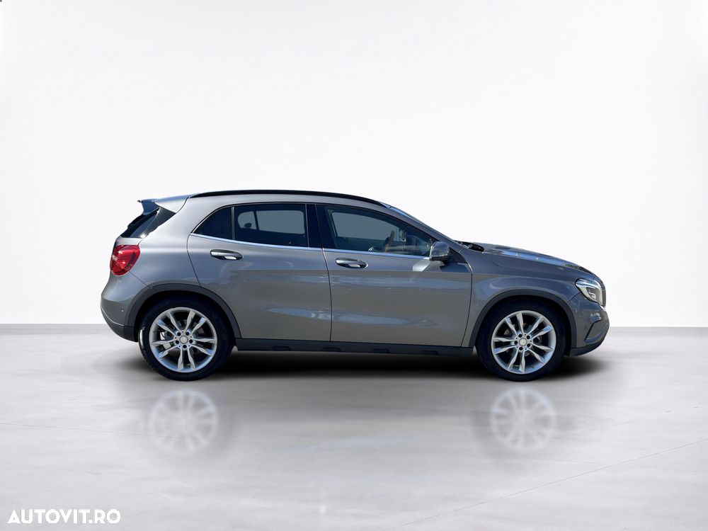 Mercedes-Benz GLA - 7