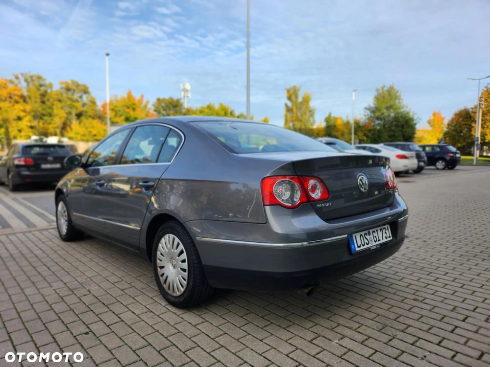 Volkswagen Passat - 7