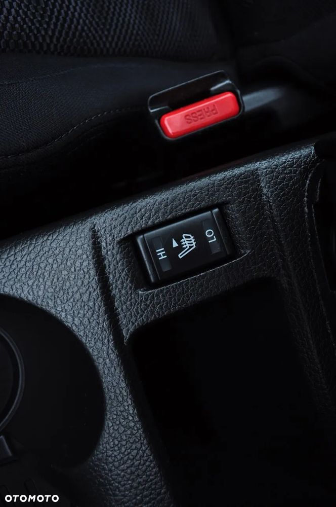 Nissan Qashqai 1.6 DIG-T ACENTA - 12