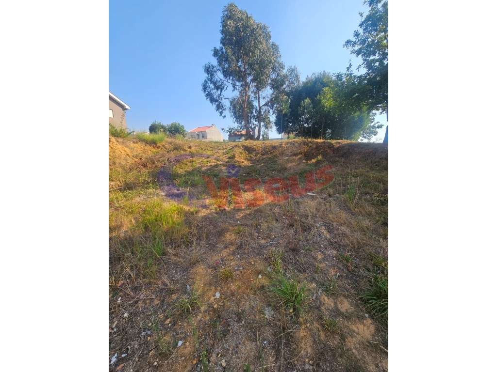 Terreno Moradia 3 Frentes Pedroso - Grande imagem: 2/9