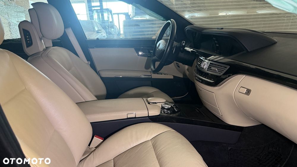 Mercedes-Benz Klasa S 500 BlueEFFICIENCY 4-Matic - 17