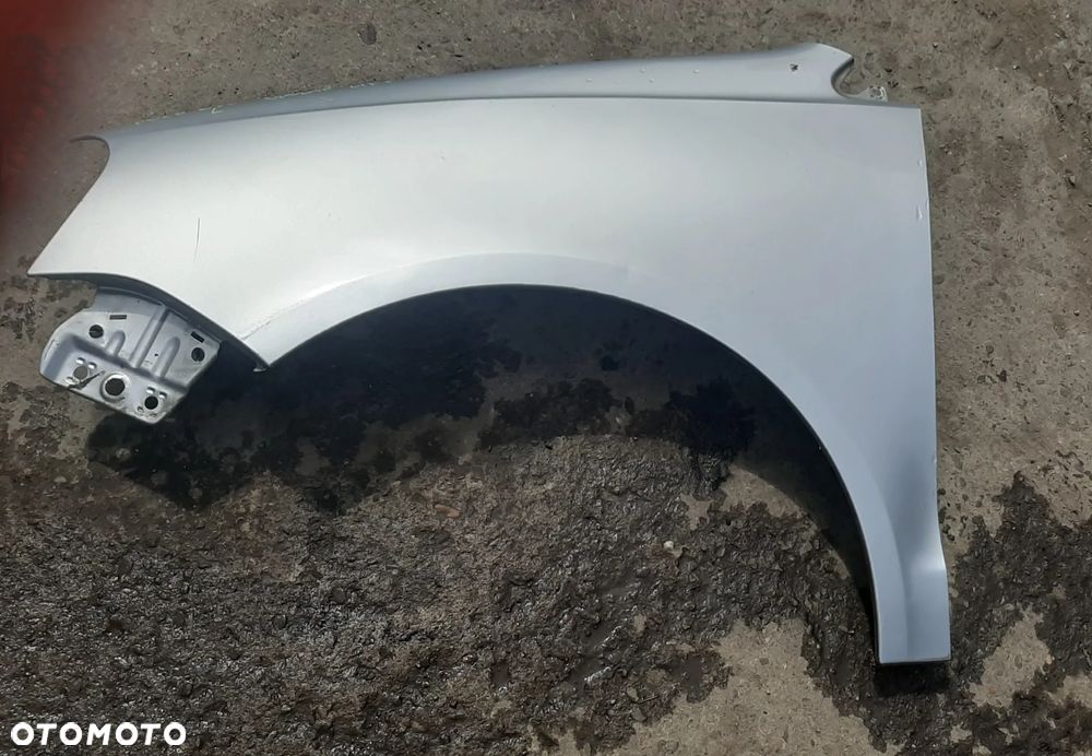 Błotnik VW POLO 9N okular lift lewy - 1