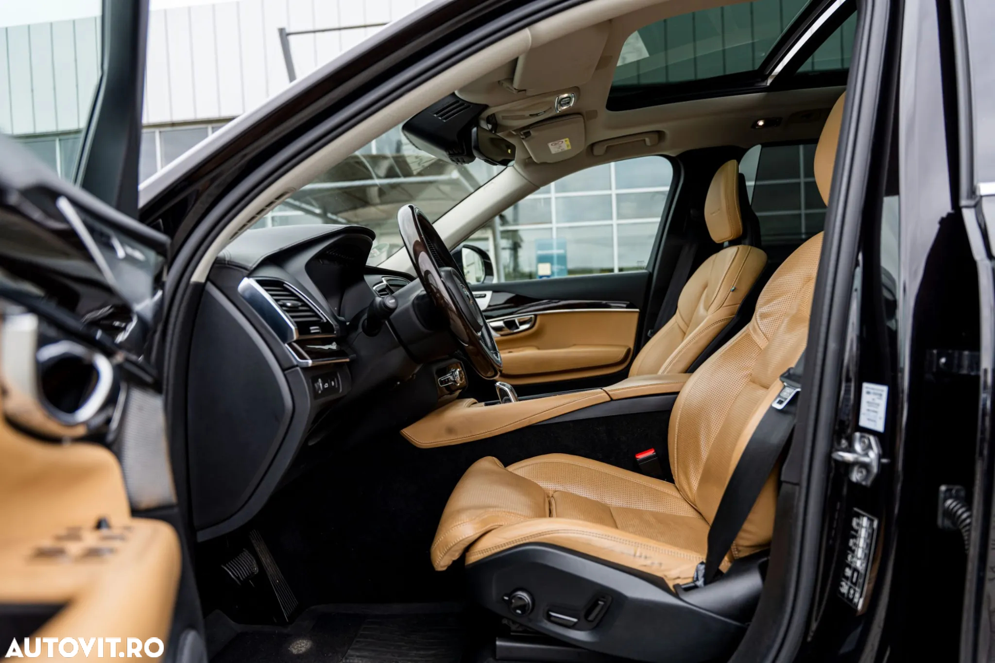 Volvo XC 90 T8 AWD Twin Engine Geartronic Inscription - 17
