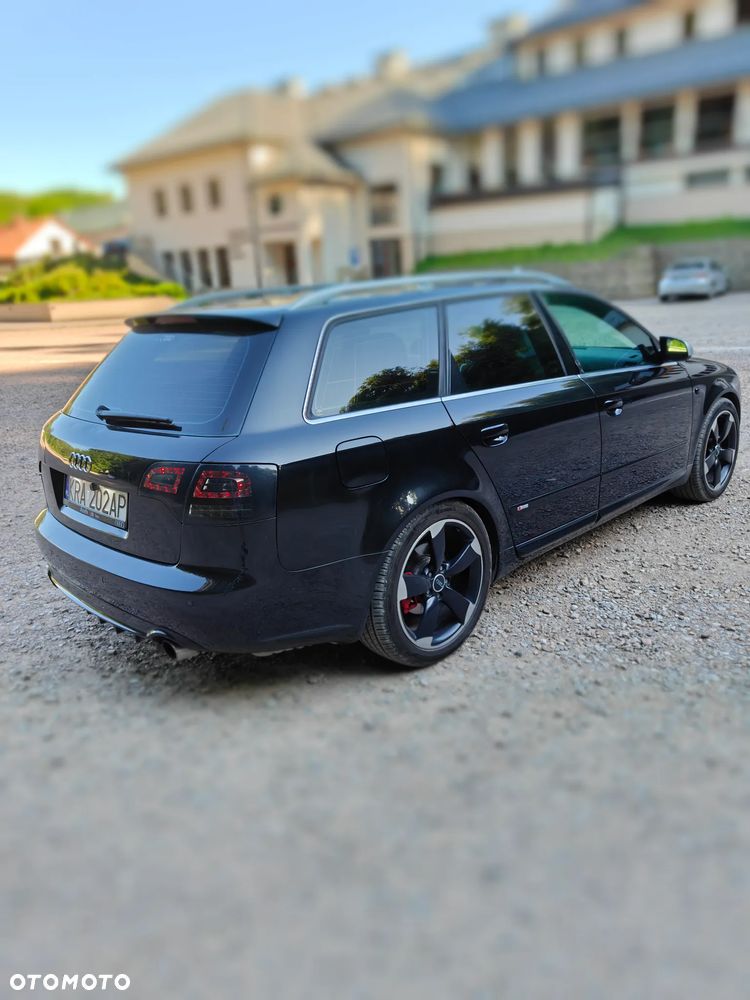 Audi A4 Avant 2.0 T FSI quattro - 28