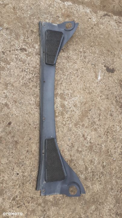 Osłona mechanizmu wycieraczek podszybia fokus mk3