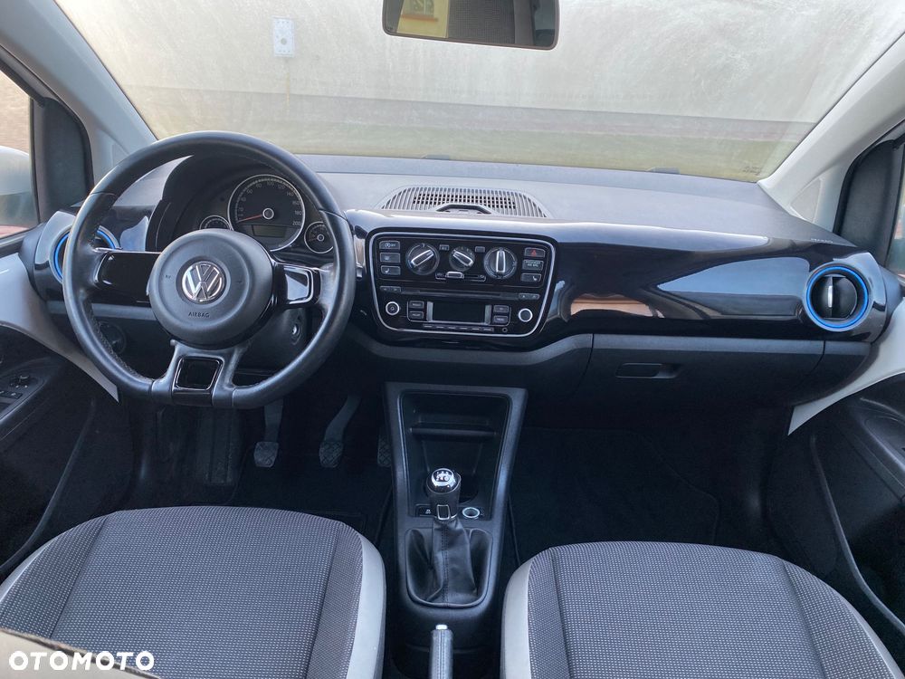 Volkswagen up! (BlueMotion Technology) sound - 13