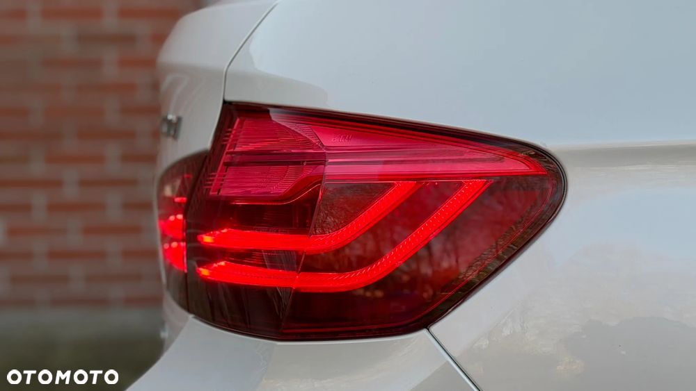 BMW Seria 5 520d xDrive Luxury Line - 12