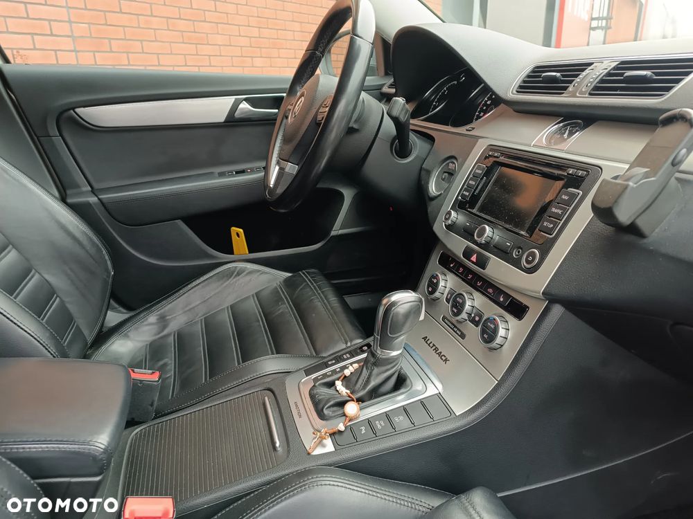 Volkswagen Passat - 14