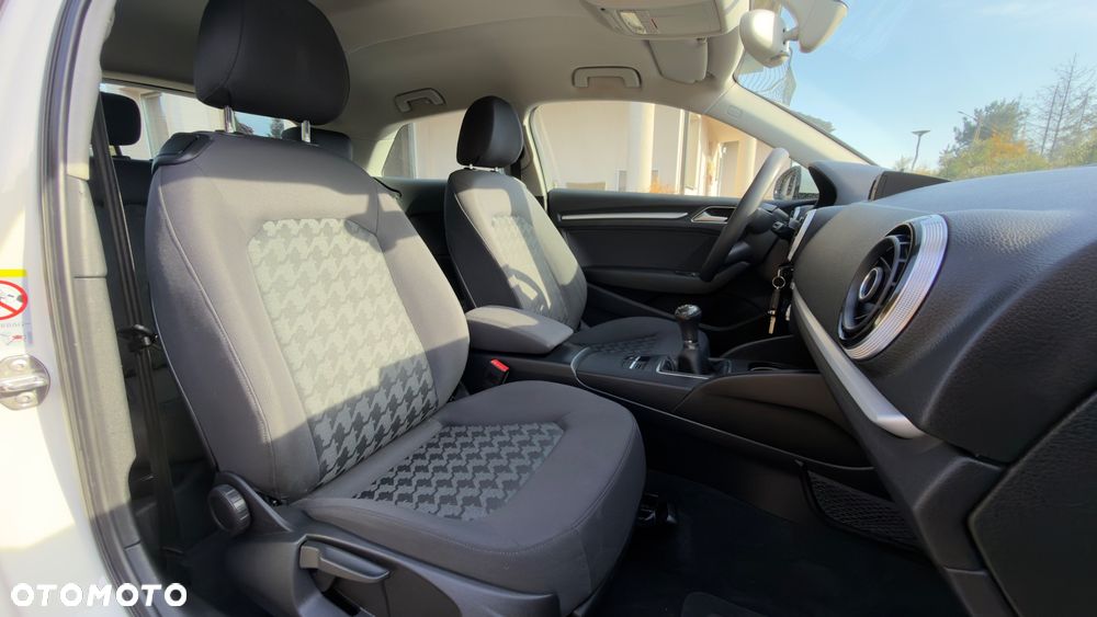 Audi A3 Limousine 1.4 TFSI S line Sportpaket - 15