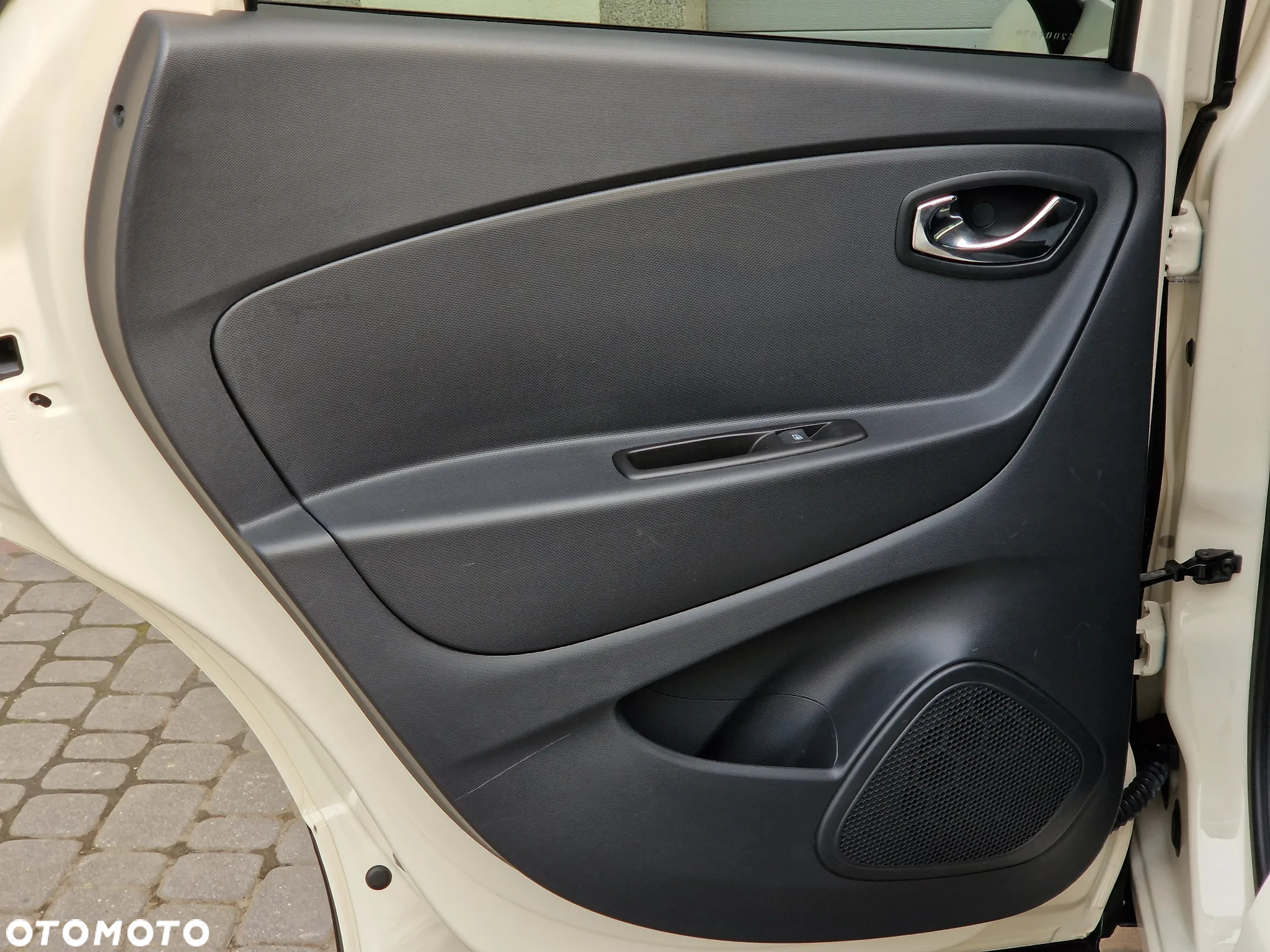 Renault Captur 1.2 TCe Intens EDC - 33