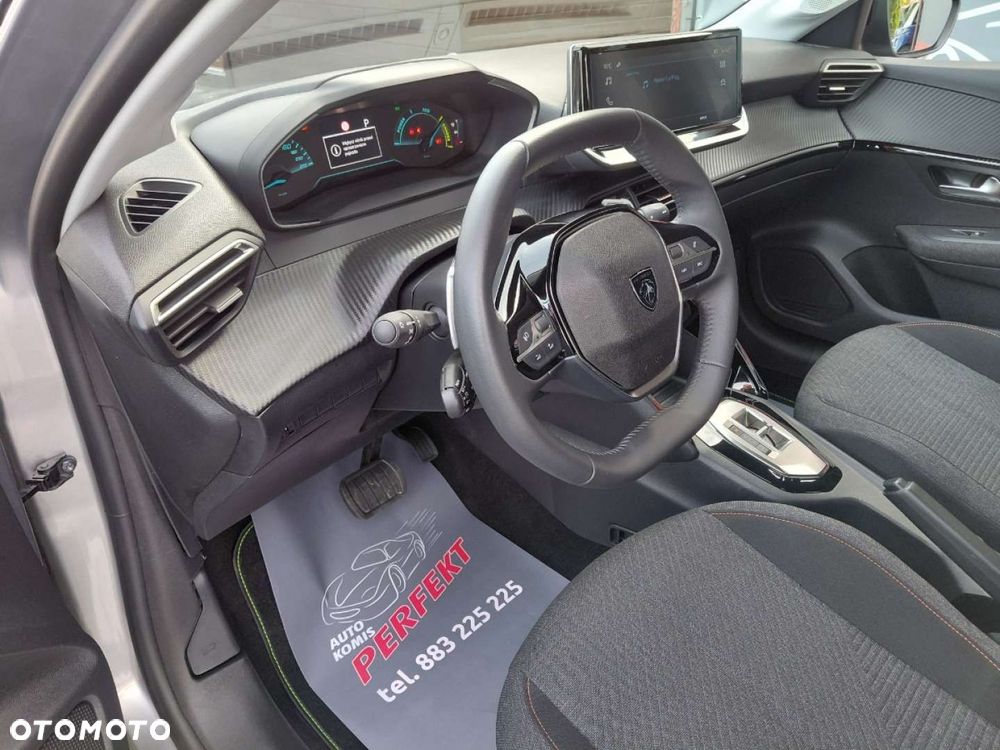 Peugeot 208 - 9