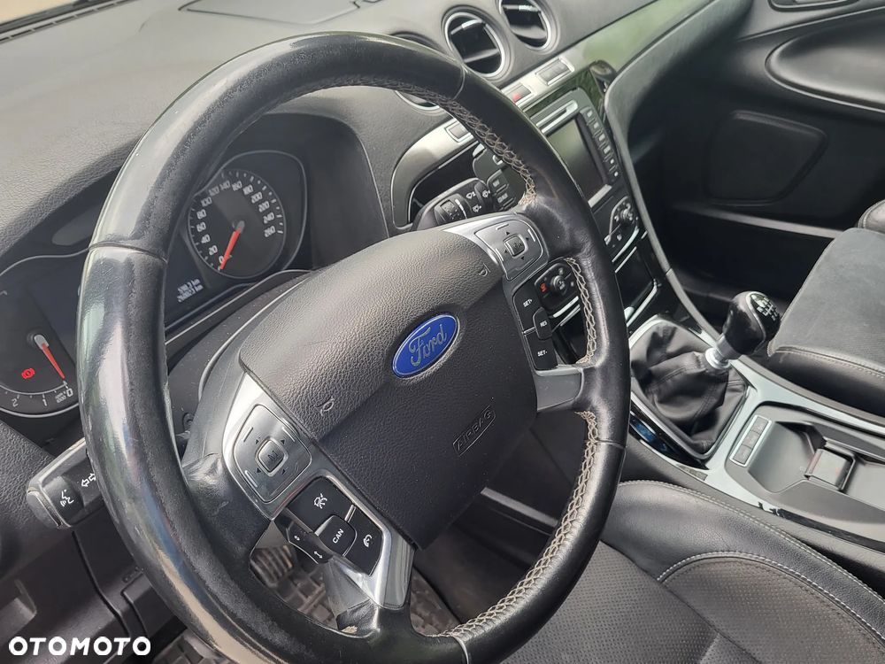 Ford S-Max 2.0 T Titanium - 26