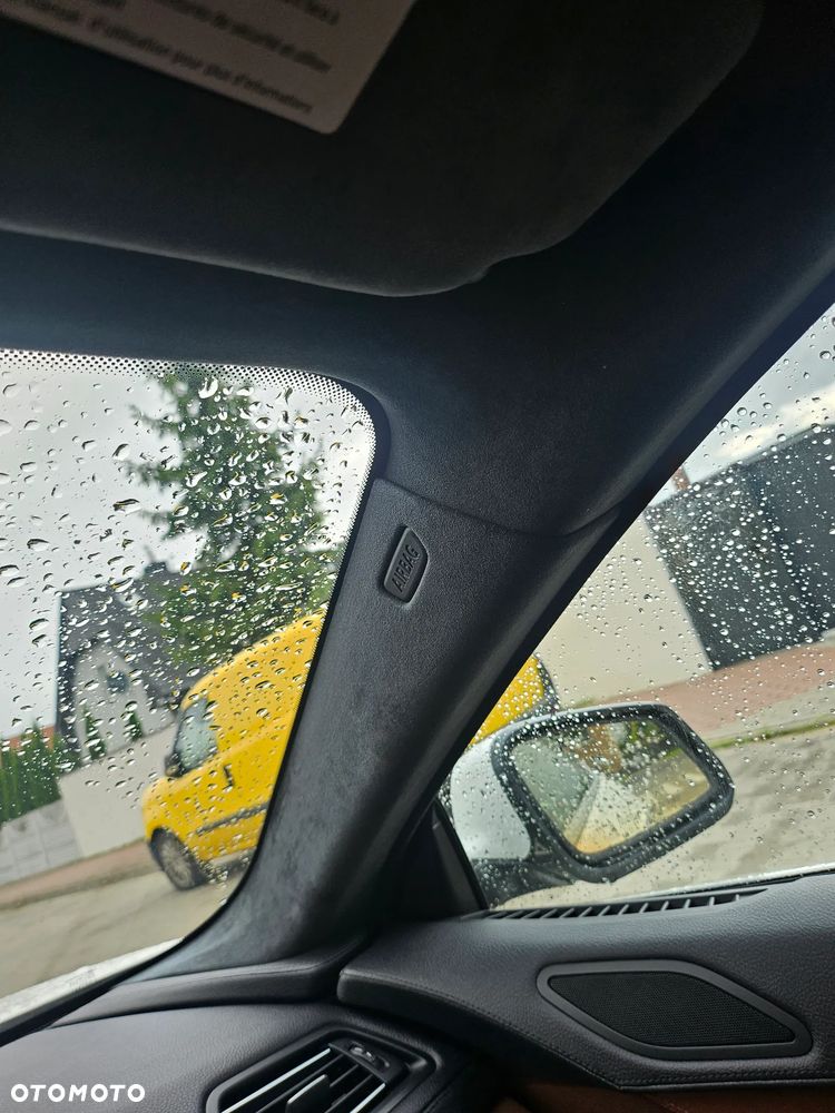 BMW Seria 6 650i xDrive - 36