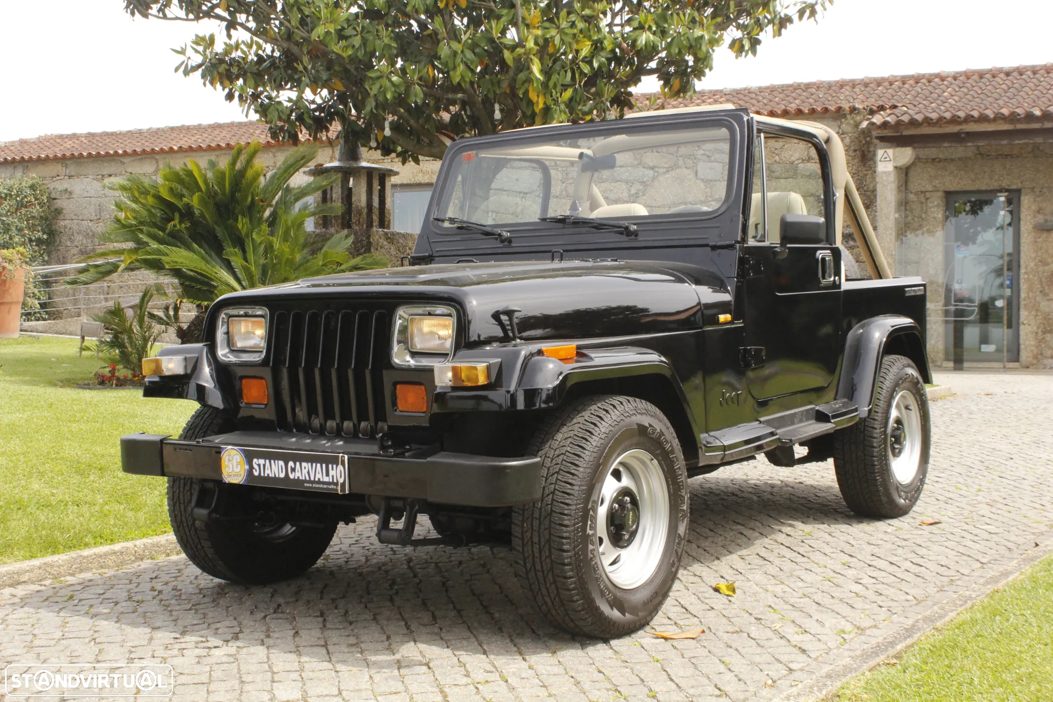Jeep Wrangler - 30