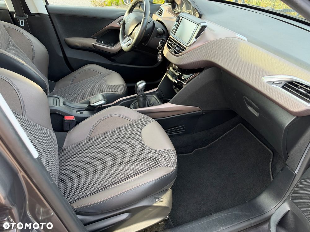 Peugeot 2008 120 VTI Allure - 20