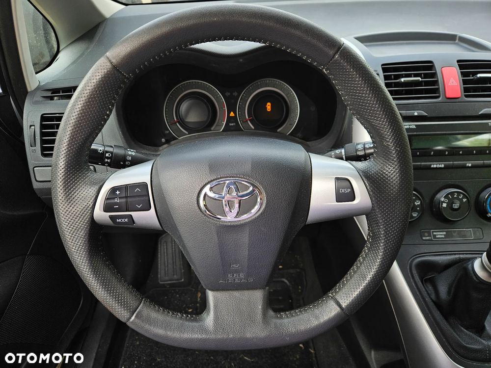Toyota Auris 1.6 Edition - 27