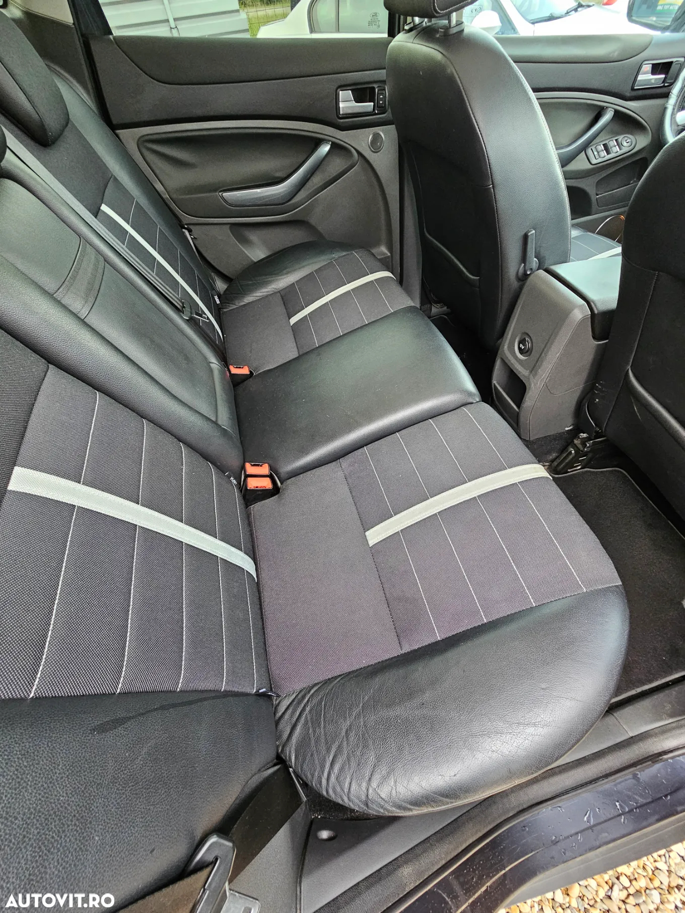 Ford Kuga 2.0 TDCi 4x4 Aut. Titanium - 13