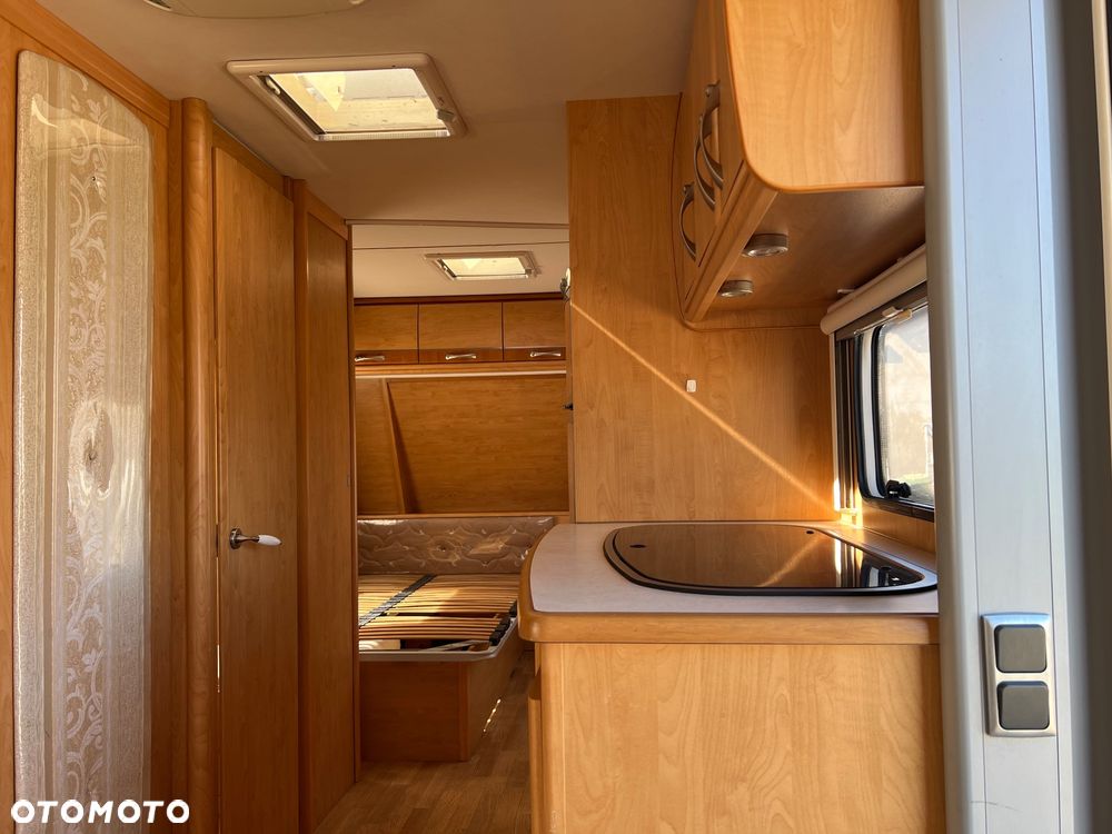 Caravelair Prestige LUX IV 610 2008r.  i inne / Dethleffs Emotion Silver 700 VIP i / Hobby Premium 610 2013 i / Fendt Diamant 590 2012 i /Tabbert Vivaldi 450 i/ LMC Kondor VIP 650 - 25