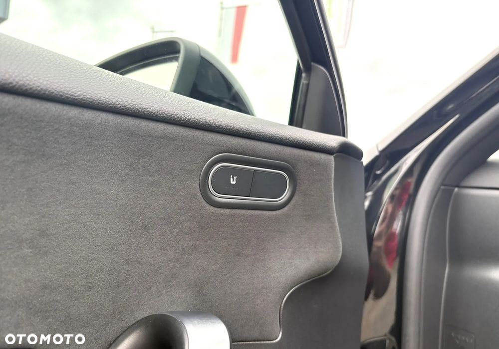 Mercedes-Benz Klasa A 250 e PHEV AMG Line 8G-DCT - 12