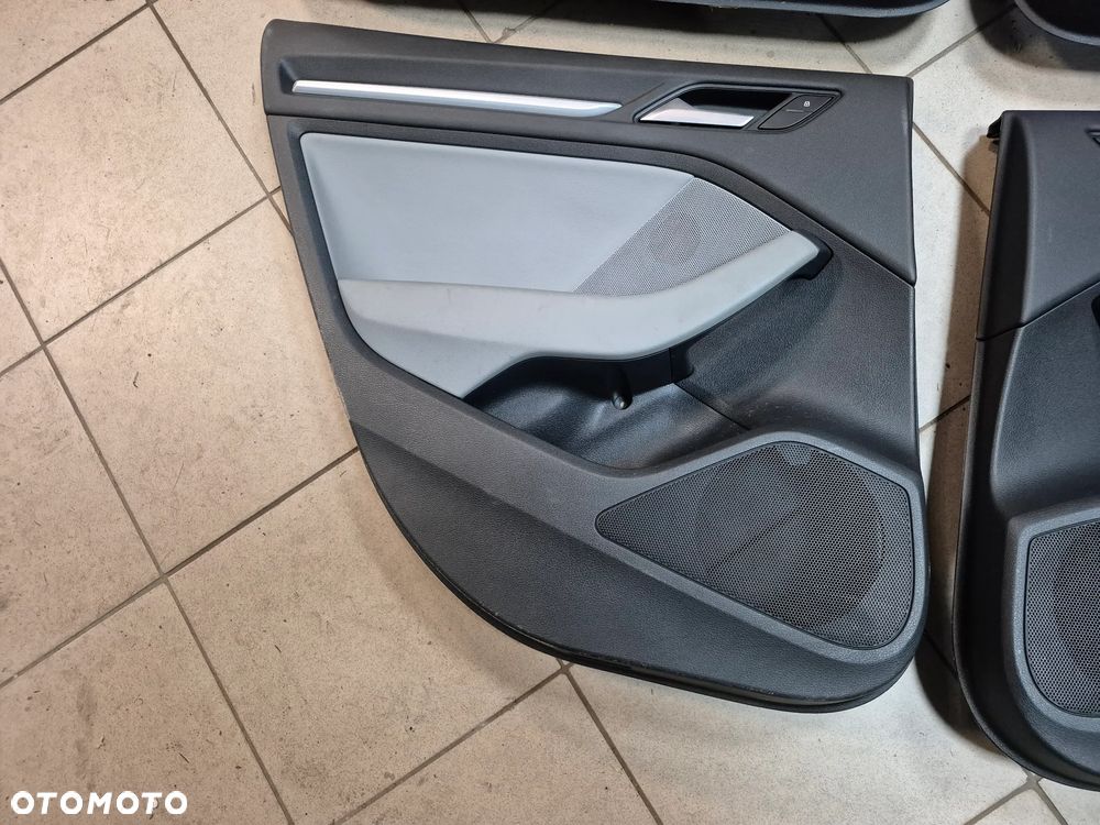 Boczki Drzwi Komplet Audi A3 8V - 5