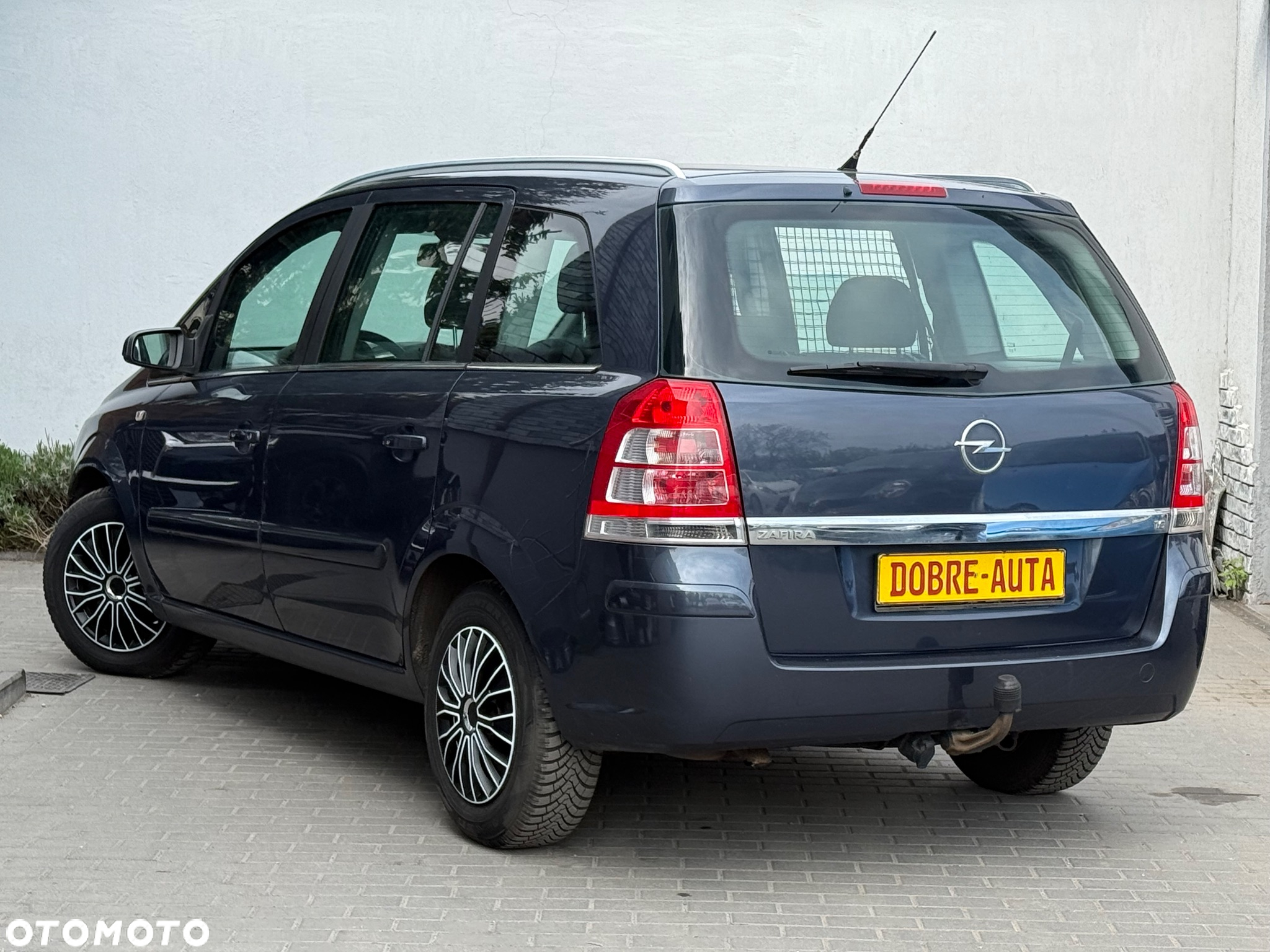 Opel Zafira 1.6 Cosmo - 28