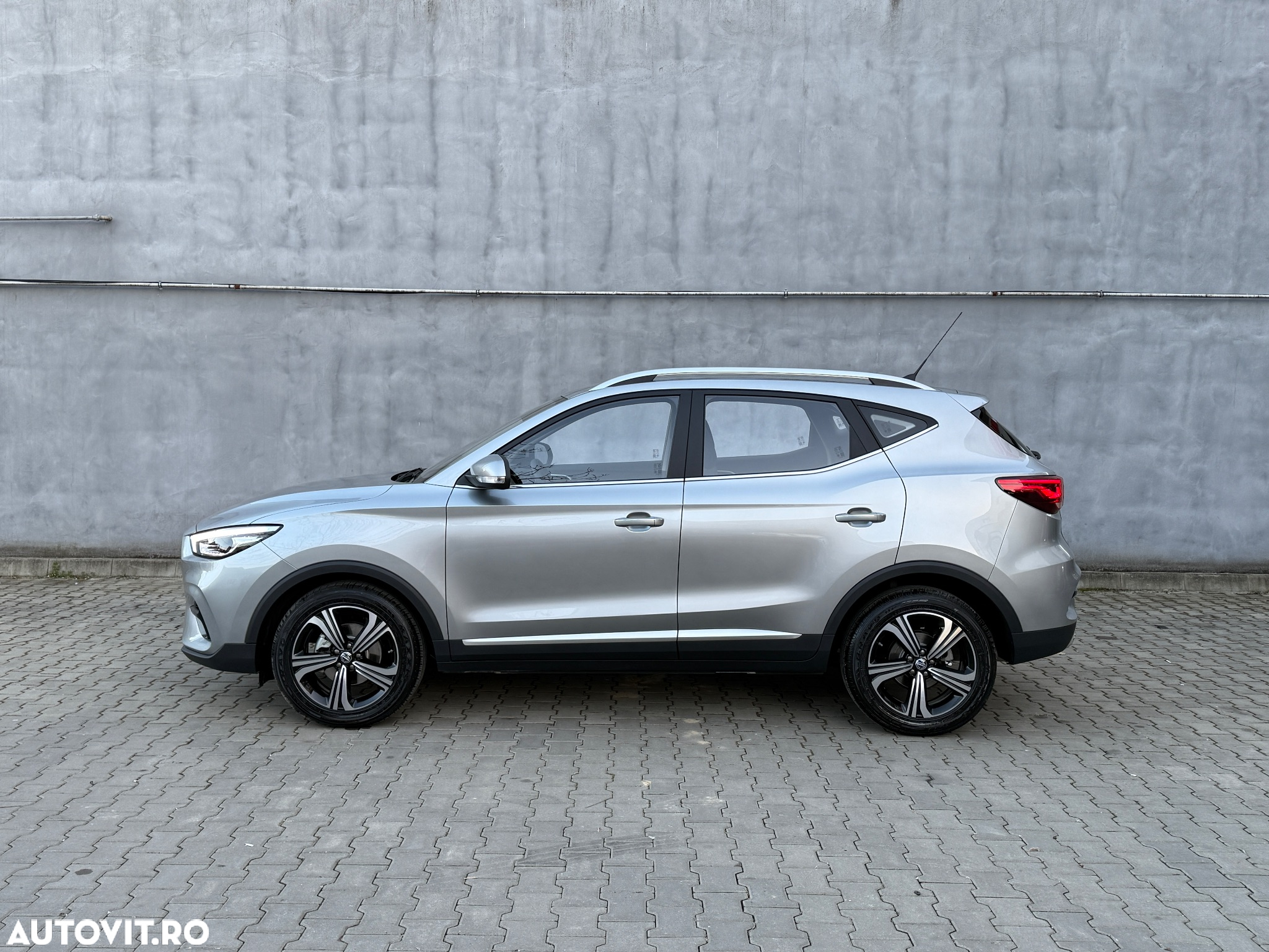 MG ZS 1.5 GSL 5MT Exclusive - 22