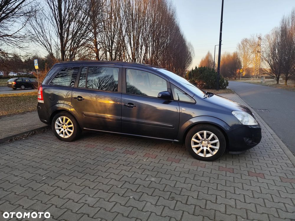 Opel Zafira 1.6 Edition - 10