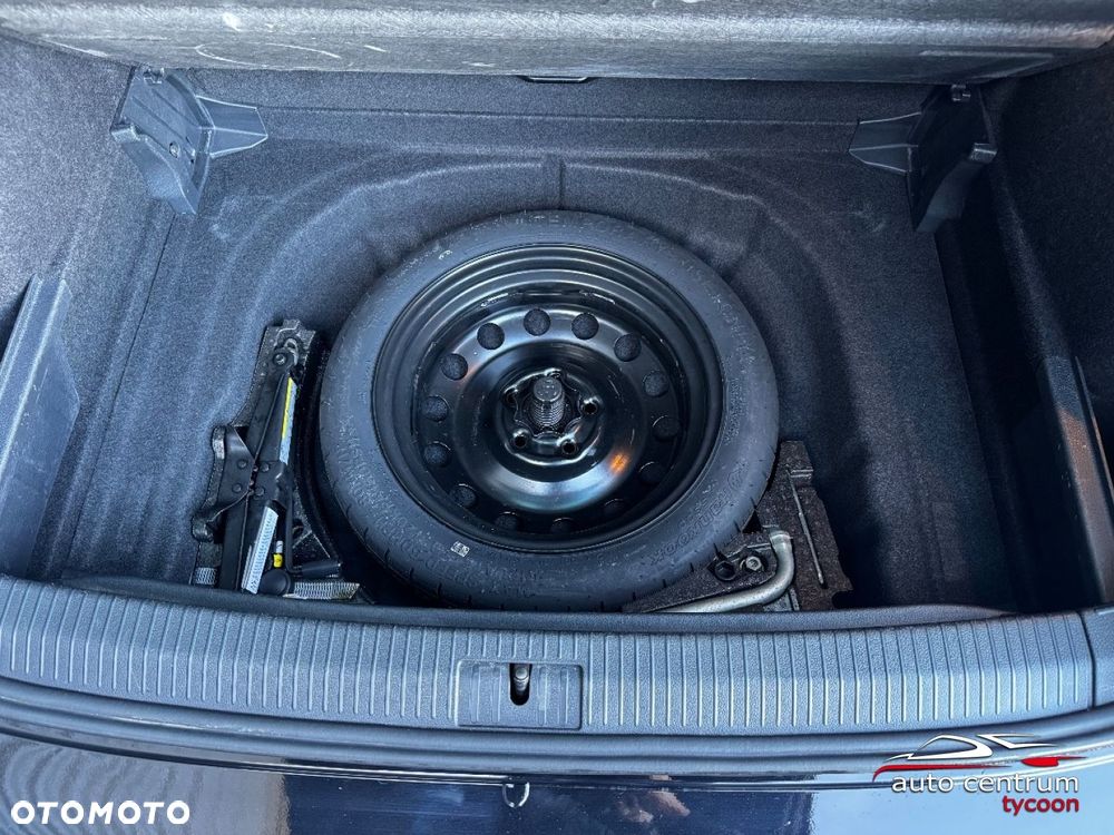 Volkswagen Golf Sportsvan - 15