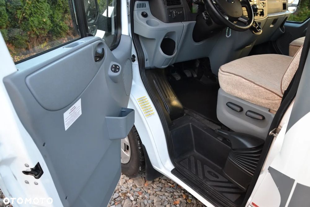 Ford Transit - 8