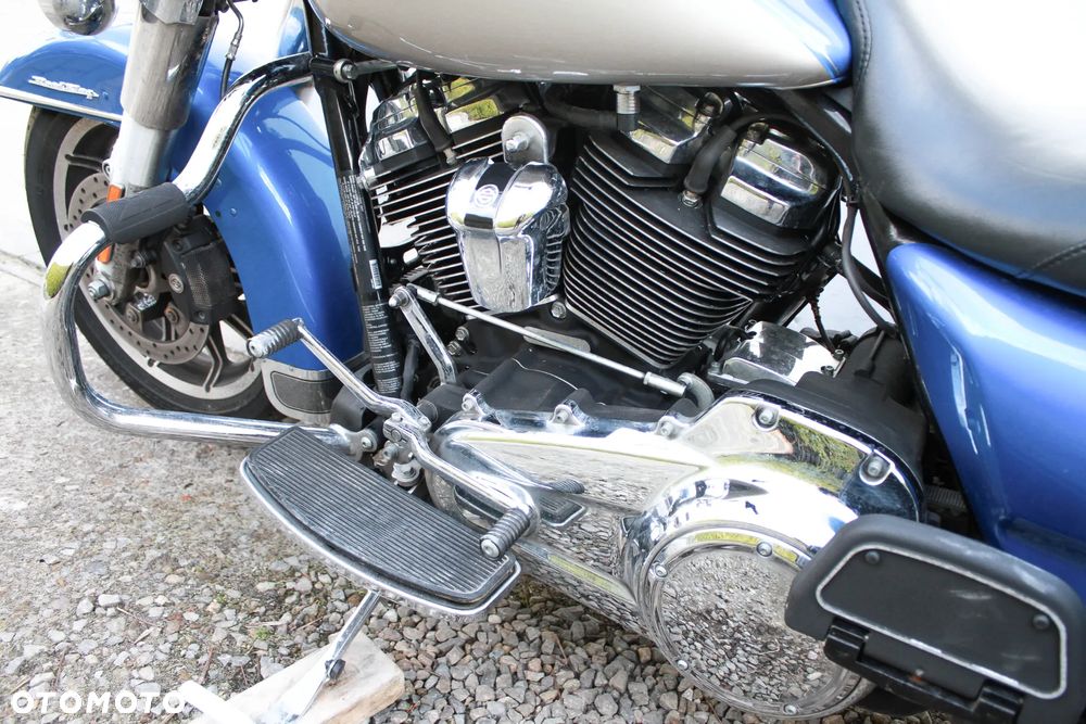 Harley-Davidson Touring Road King - 9