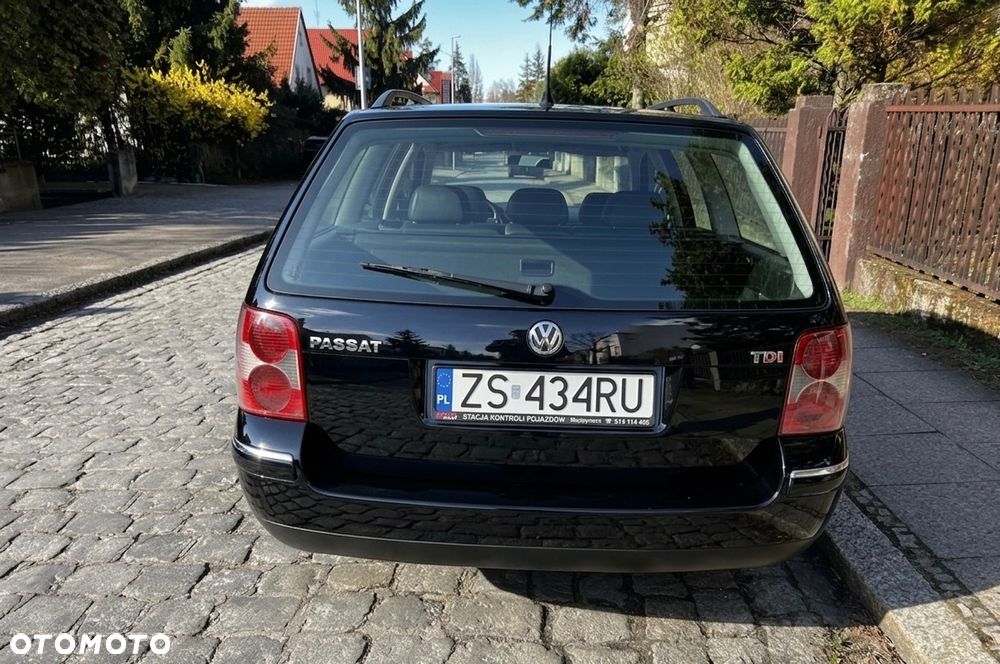 Volkswagen Passat 1.9 TDI Highline - 3