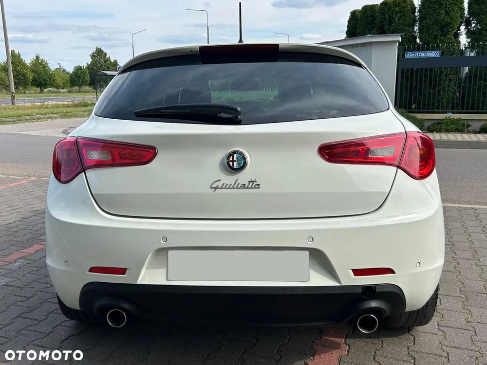 Alfa Romeo Giulietta - 5