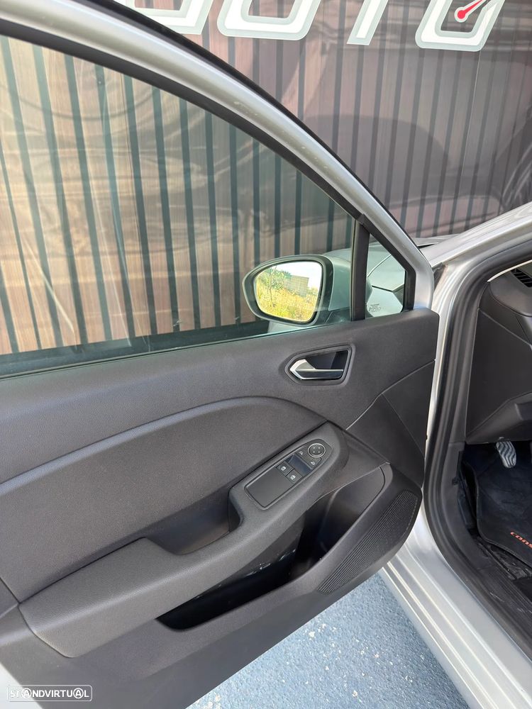 Renault Clio - 16