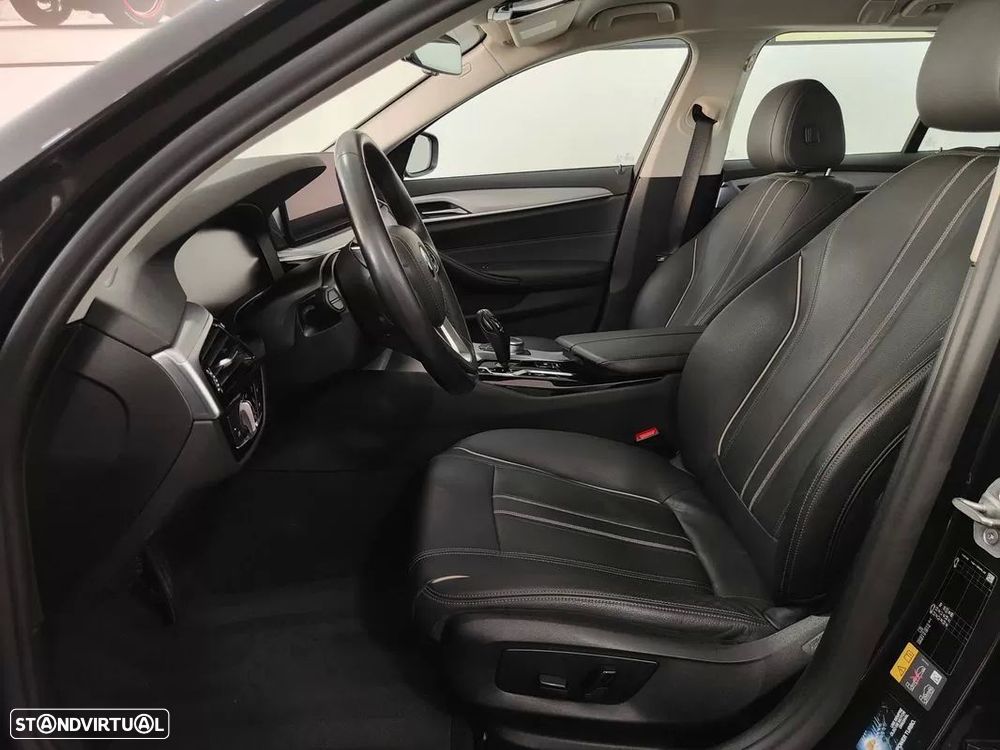 BMW 520 e Line Luxury - 32