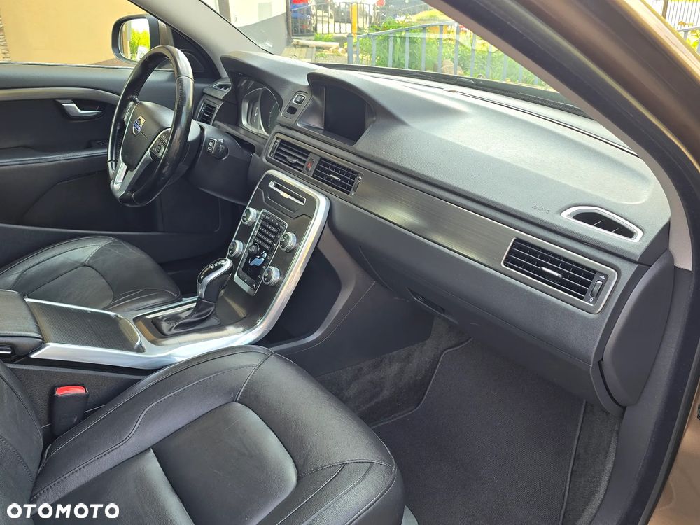 Volvo V70 D4 Geartronic Summum - 26