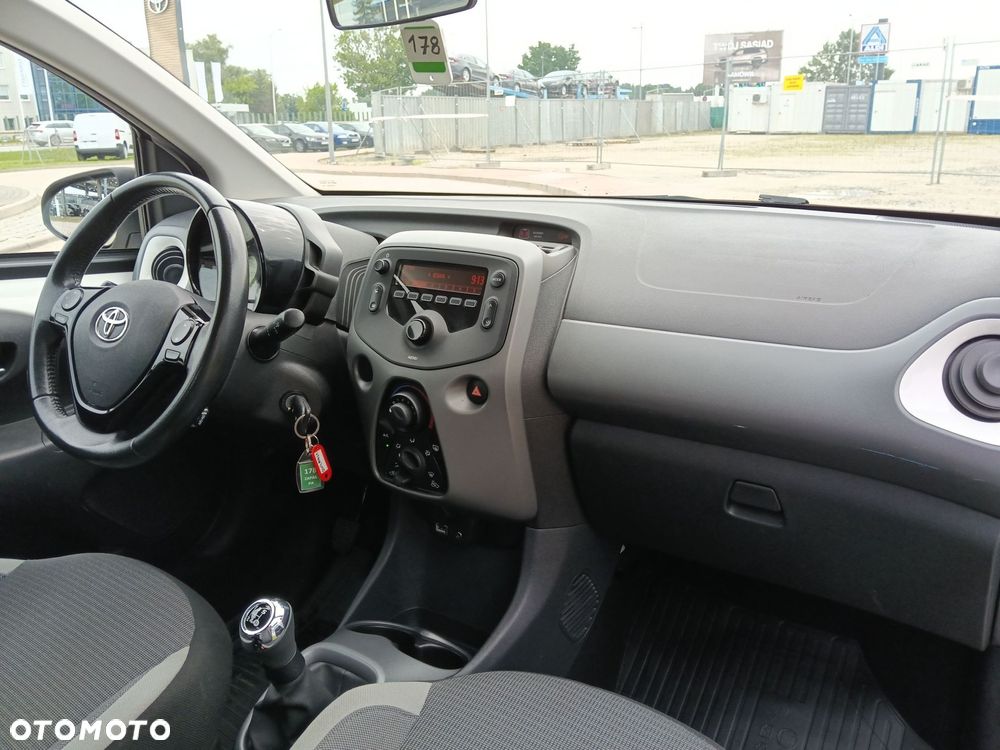Toyota Aygo - 11
