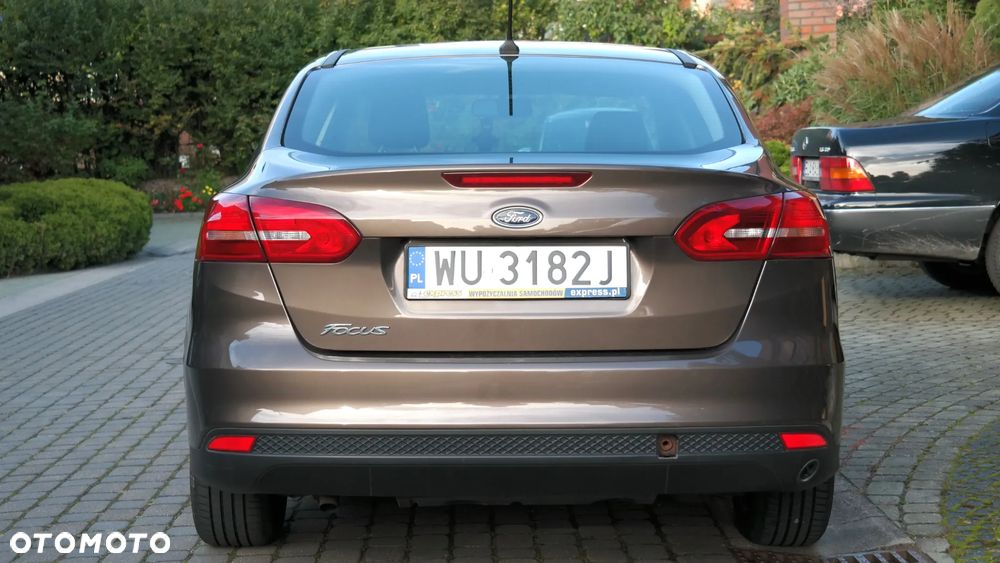 Ford Focus 1.6 Trend - 8
