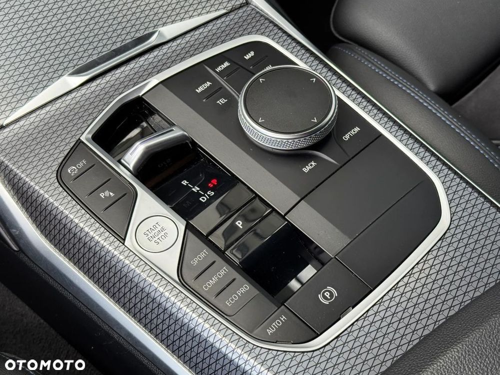 BMW Seria 3 320d xDrive M Sport sport - 18
