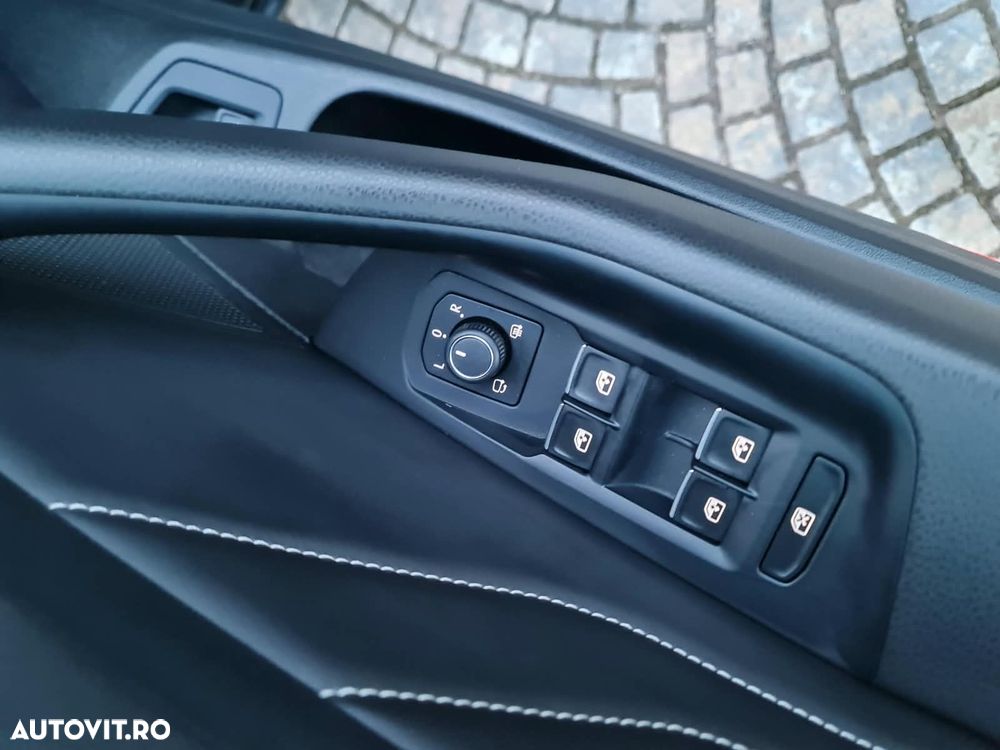 Volkswagen Passat 2.0 TDI SCR DSG Elegance - 18