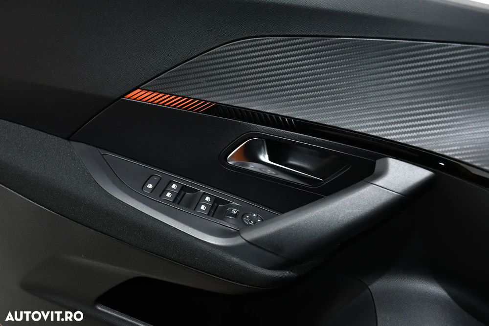 Peugeot 2008 1.2 L PureTech STT EAT8 Allure - 25