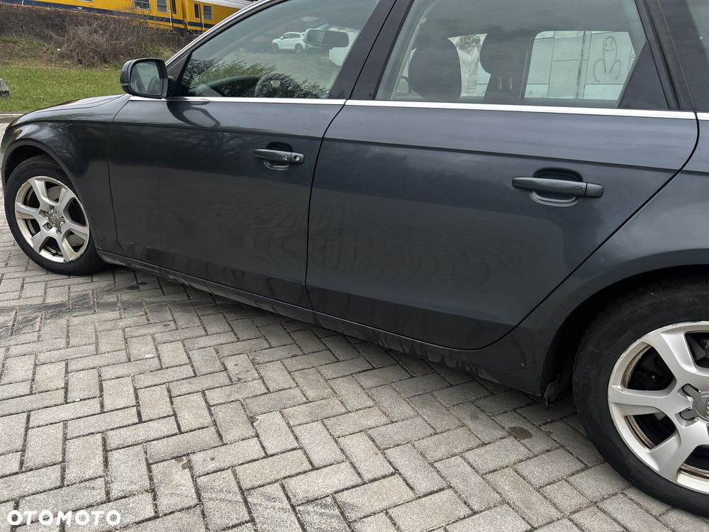 Audi A4 Avant - 10