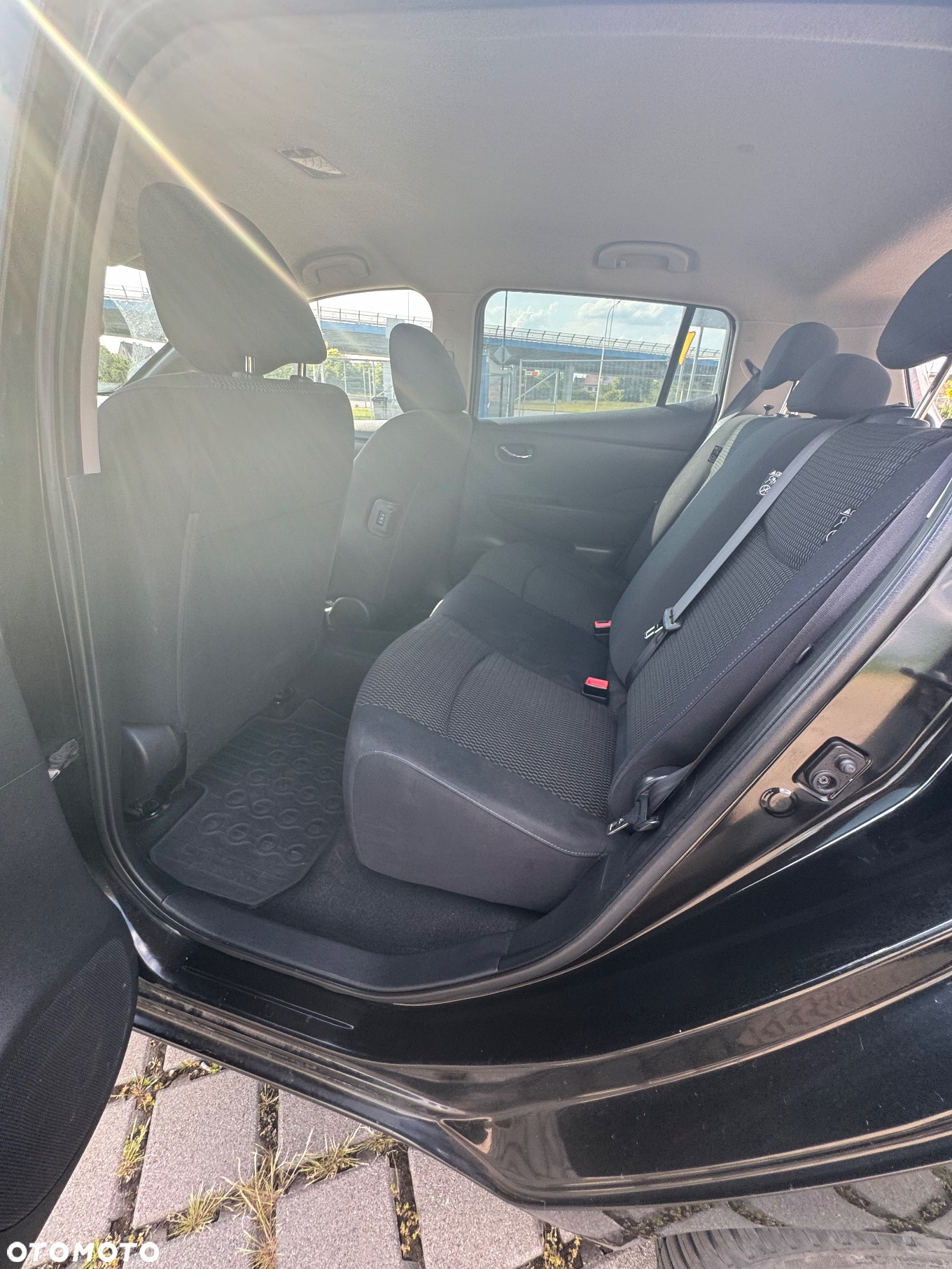 Nissan Leaf - 10