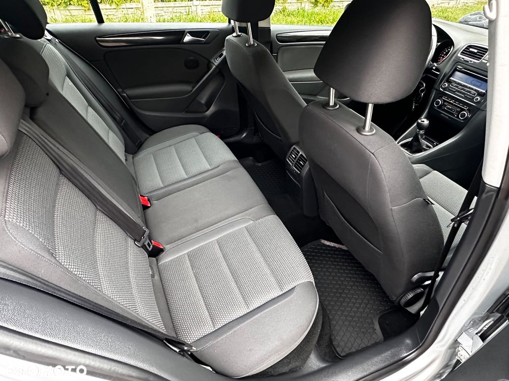 Volkswagen Golf 1.6 Comfortline - 22